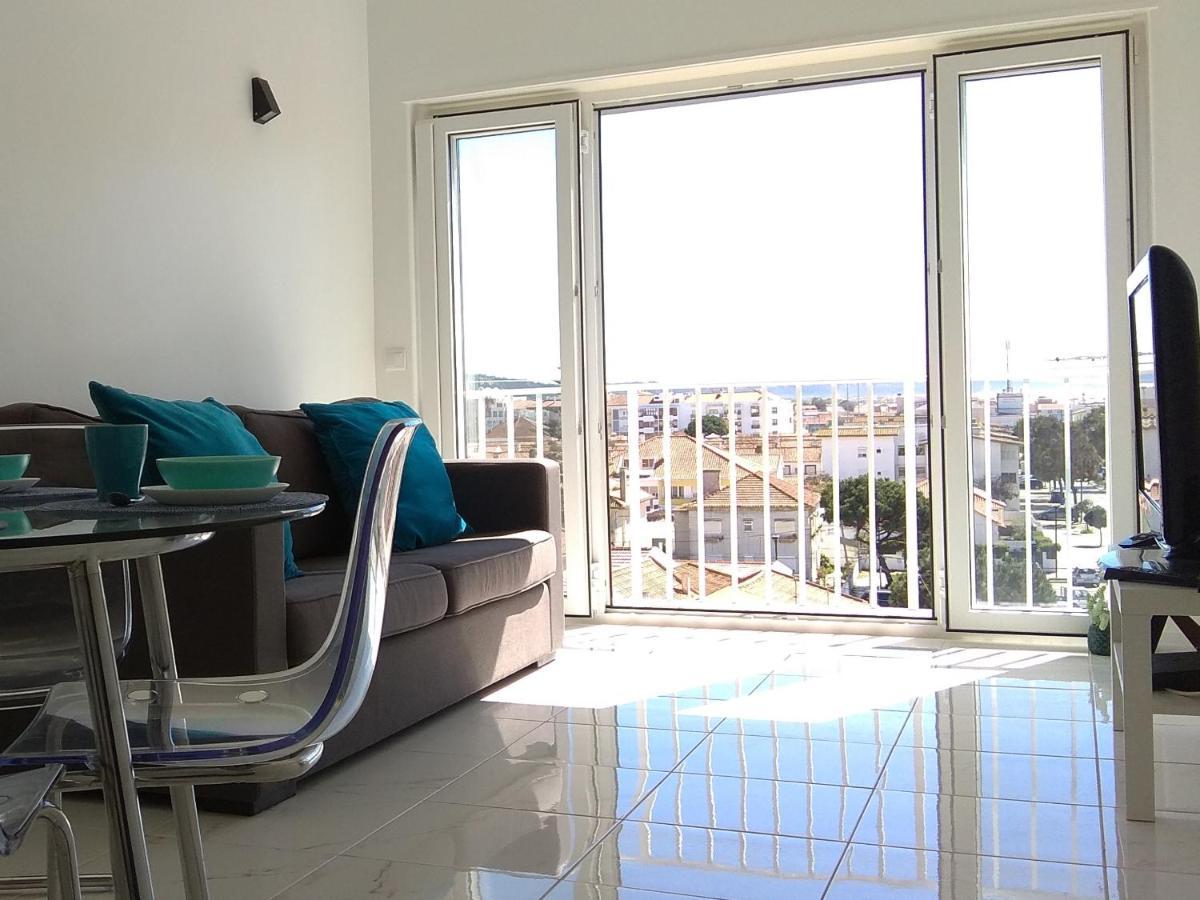 Golden Loft Caparica Apartament *